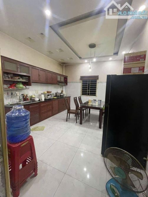Bán nhà mặt tiền 88m2 Ưu Long - Diện tích lớn (4.2x21) 3 tầng - Nhà đẹp ở ngay - 2