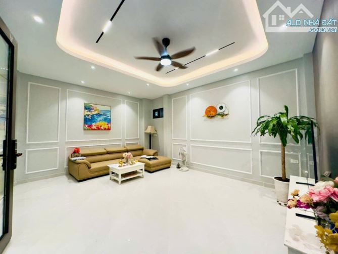 BÁN NHÀ PHỐ MINH KHAI - 50m2 x 5 TẦNG - XÂY MỚI - THANG MÁY - GPXD - SỔ NỞ HẬU - 2