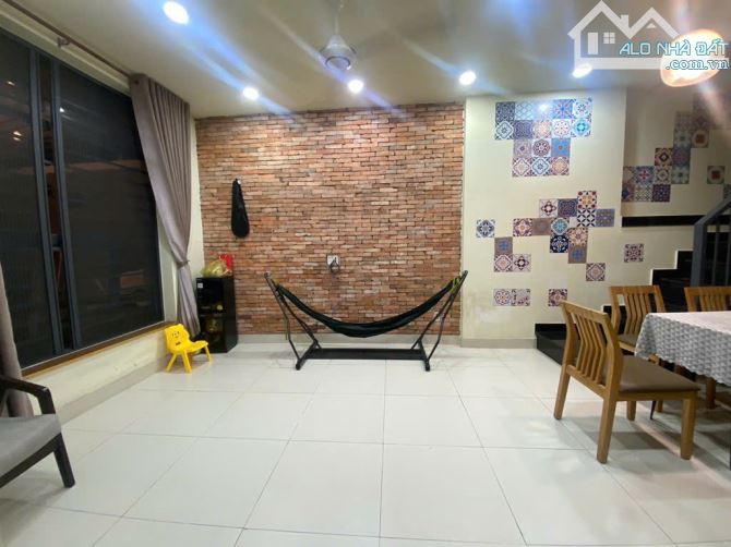 CHỦ GẤP BÁN TRONG THÁNG GIẢM SỐC 800TRIỆU,NHÀ 2TẦNG DT56M NGAY CẦU ÔNG NHIÊU,HẺM XE HƠI 8M - 2
