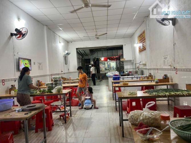 Bán Nhà MẶT TIỀN Trần Hưng Đạo, Khu vực Kinh Doanh sầm uất bậc nhất Dĩ An - 2