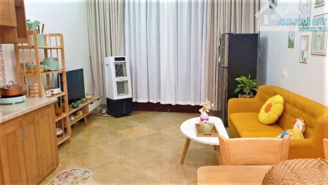 Triều Khúc, 4 tầng 1 tum,3 ngủ đủ công năng,5,95 - 2