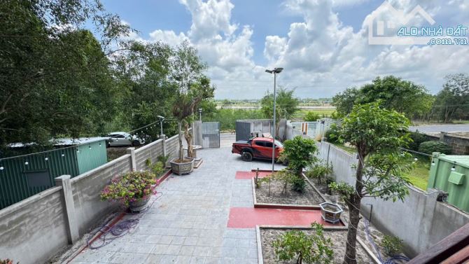 CĂN NHÀ SÀN CỰC ĐẸP GẦN  BIỂN LỘC AN - LÁNG DÀI - LONG ĐẤT - BRVT  ✅ Dt 10x41-411,3m2 - 2