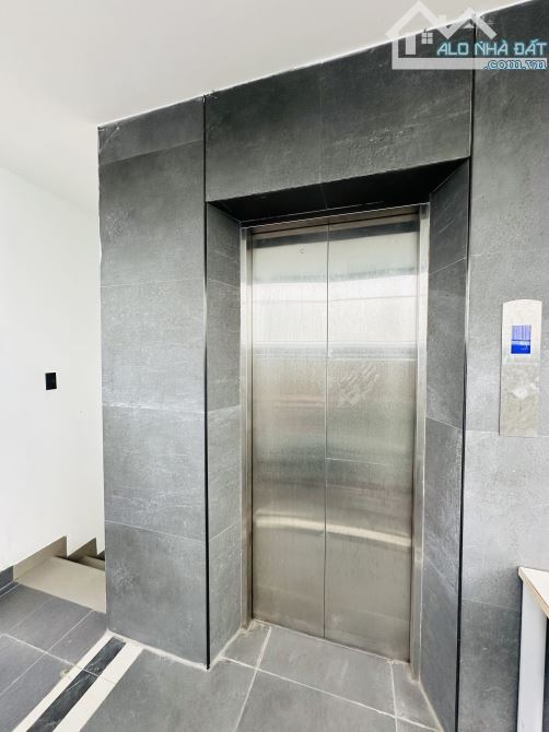 TÒA NHÀ 7 TẦNG CHDV THANG MÁY ngay Emart Gò Vấp dt sàn hơn 1200m2 chỉ 41 tỷ - 29
