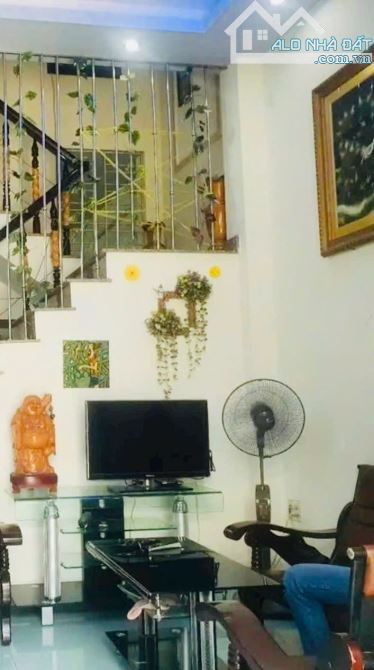 MẶT TIỀN ĐƯỜNG SỐ TRỤC LỚN 2 XE TẢI  NÉ THOẢI MÁI - VỊ TRÍ HIẾM KHU SANG XỊN  MỊN NGAY VÒN - 3