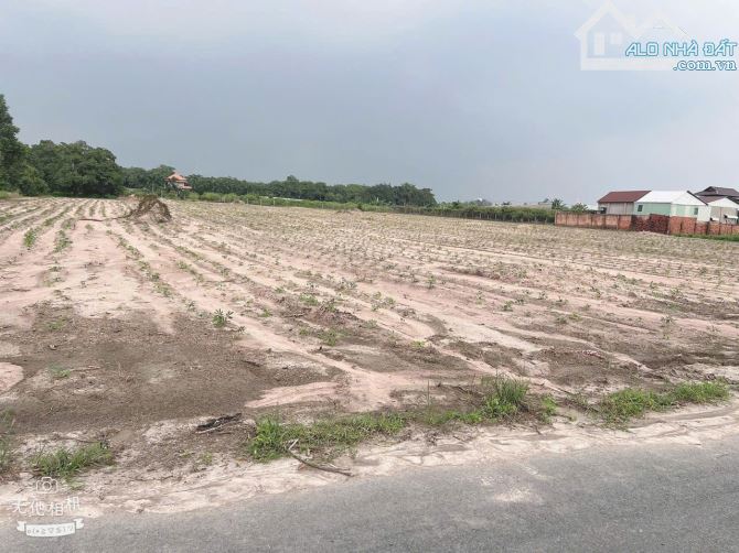CẦN BÁN SIÊU PHẨM PHÂN LÔ LỚN ĐEP GẦN DỰ ÁN NÚT GIAO CAO TỐC,KCN,KHU TÁI ĐỊNH CƯ ĐÔNG ĐÚC - 3