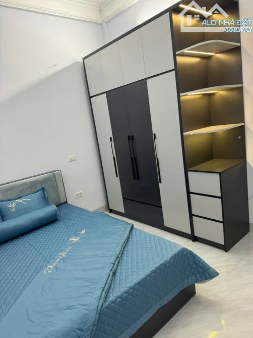 Bán nhà Kim đồng , ngõ thông , ô tô đỗ gần , thang máy , dt 48m x 5T x 16,5 Tỷ - 3