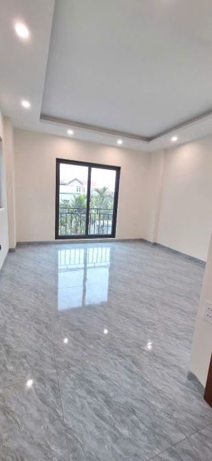 Chính chủ bán nhà mới hoàn thiện, TK hiện đại, 30m2 x 5 tầng, căn góc, tại Kim Chung - 3
