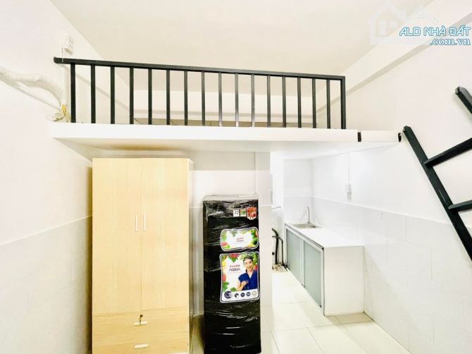 Phòng Trọ Có Máy Lạnh có Gác ở Đường Lê Trọng Tấn, Quận Tân Phú - 3