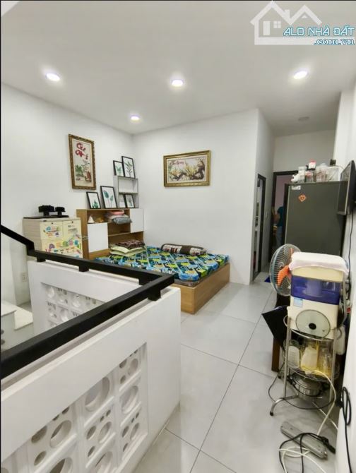 Gấp Bán Nhà Đẹp Đô Đốc Chấn - DT 77m Giá Nhỉnh 6 Tỷ - 3