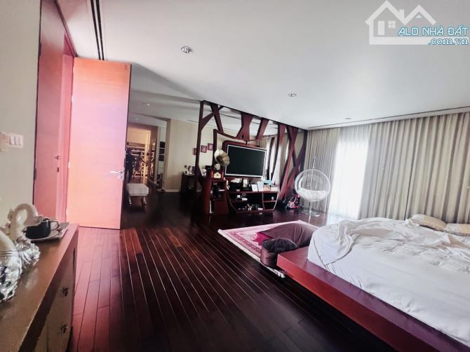 Bán Gấp Biệt Khu Hoàng Việt, Phường 4, Tân Bình, DT 36 x 20m, 5 Tầng, Giá 138 Tỷ - 3