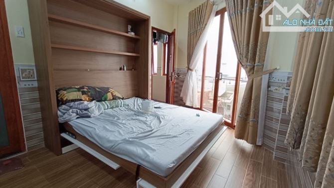 Tùng Thiện Vương, nhà đẹp thiết kế hiện dại, 35m2, 3 tầng rất kiên cố BTCT nở hậu, SHR - 3
