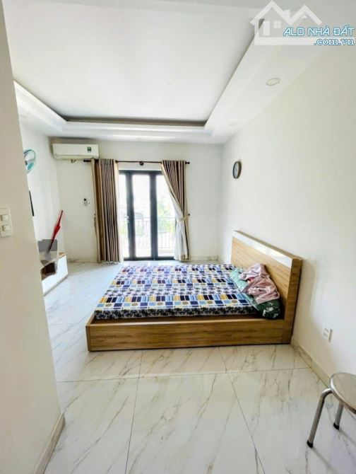 NHÀ 2 TẦNG KIÊN CỐ - CÔ GIANG – Ô TÔ ĐỖ CỬA - GIÁ TỐT - 3