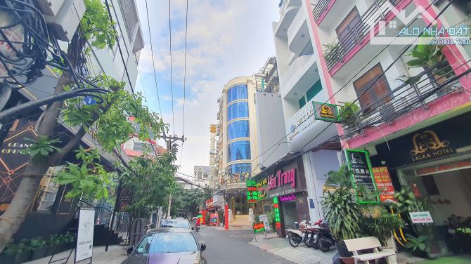 Bán nhà 766/10 Sư Vạn Hạnh Quận 10 , DT: 3.6 x 17, 3 lầu , giá 18.5 tỷ - 3