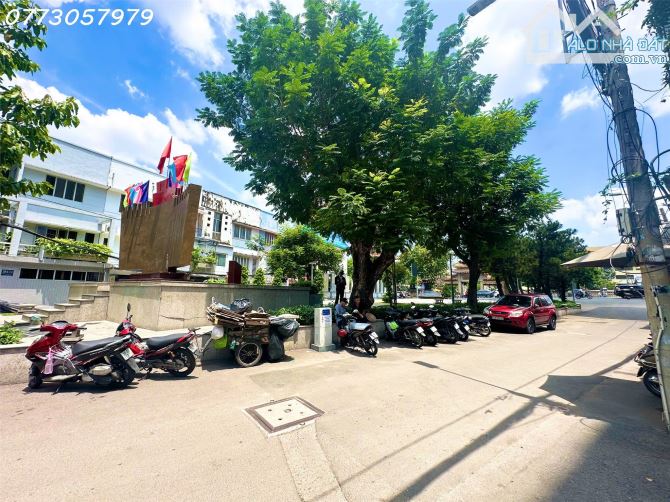 BÁN TÒA NHÀ 7 TẦNG NAM KỲ KHỞI NGHĨA, P. VÕ THỊ SÁU, Q3 DT 10X30M HĐ THUÊ 140TR - 3