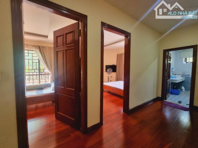 Bán biệt thự Foresa Villa Xuân Phương, 135m2, 4 tầng, lô góc, view đẹp, giá rẻ 28 tỷ. - 3