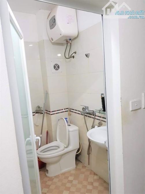 Gia đình bán nhà ngõ 122 Đường Láng Thịnh Quang Đống Đa DT 35m2 4.5 Tầng Giá bán 6.5 tỷ - 3