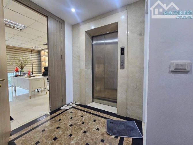 ( TIN THẬT )🏢 TOÀ NHÀ LÔ GÓC 230M² – 12 TẦNG – MẶT PHỐ NGUYỄN TRÃI – CHỈ 105 TỶ - 2