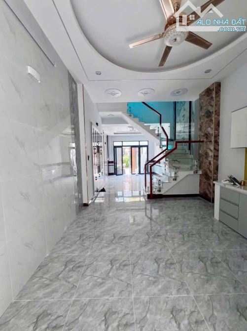 SỐC! Nhà 3 tầng mới toanh 62m2, hẻm 175 Đường 2 Tăng Nhơn Phú B - Q9 - 3