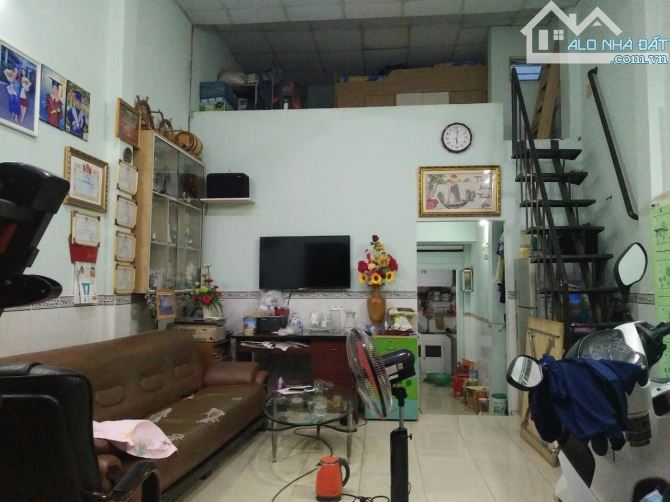 Bán nhà 2 tầng hẻm đường Nguyễn Thái học phường 5 quận gò vấp - 3