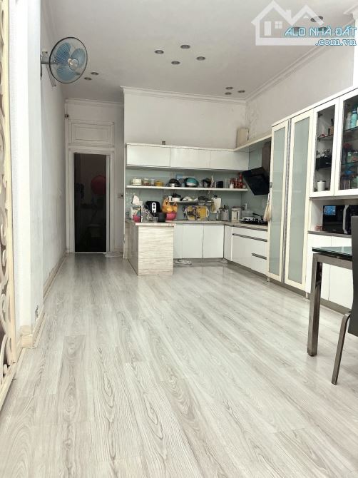 Bán nhà hẻm xe hơi Lý Tự Trọng-gần chợ Bến Thành-4PN-sổ vuông-nhà mới - 3
