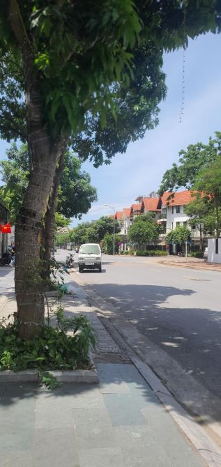 NHÀ VƯỜN VIỆT HƯNG 38 tỷ 120m VỈA HÈ RỘNG,KINH DOANH ĐỈNH,LONG BIÊN HÀ NỘI - 3