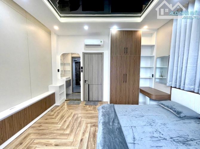 QUANG TRUNG - SÁT MẶT TIỀN VỊ TRÍ ĐẸP ĐỂ KD - HXH 6M VÀO NHÀ - NGANG 4.4M -CHỈ 7.x TỶ - 3
