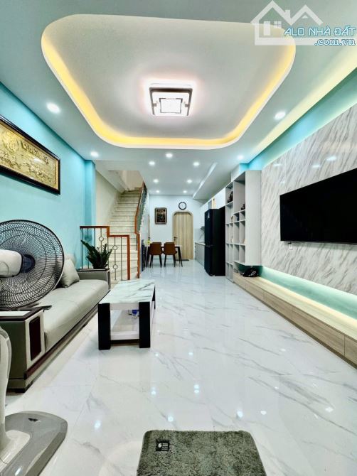 BÁN NHÀ GÒ VẤP -  GẦN CHỢ AN NHƠN - HXH ĐẬU CỬA – 52M² – NGANG 4M - NHỈNH 6 TỶ - 3