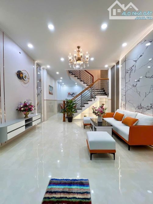 SIÊU HÓT! PHƯƠNG CANH - NAM TỪ LIÊM - 48M2 - Ô TÔ - SỔ VUÔNG- CHỈ 6 TỶ 8 - 5