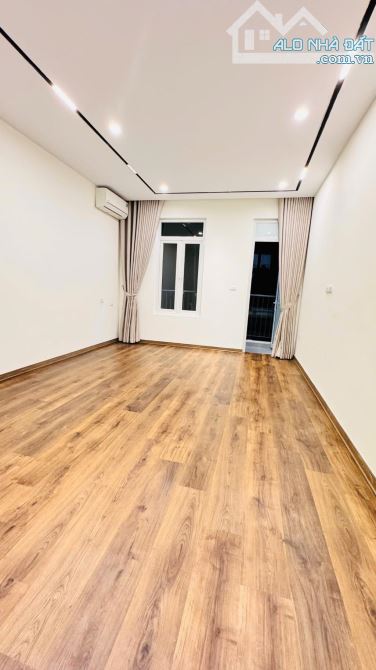 Thanh Xuân nhà đẹp: 40m*5tầng, 20m ra hồ đường ô tô tránh, dân xây kiên cố, nhỉnh 8tỷ - 4