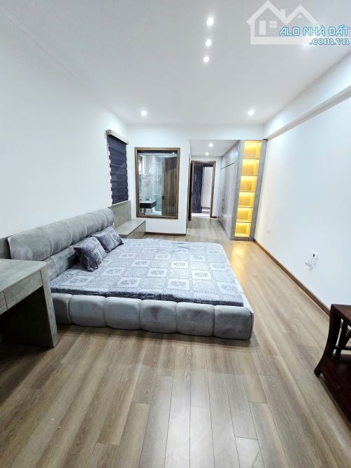 NGỌC TRÌ – THẠCH BÀN – 47M² – 6 TẦNG – GARA – THANG MÁY – 12,8 TỶ - 4