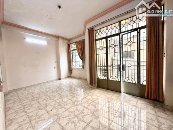 🏡🔥HẺM NHỰA 10M🔥GIÁP QUẬN 1 - NGAY HÀNG XANH - 4 TẦNG💥90M2💥NGANG 6.5M - CHỈ 11.x TỶ TL - 4