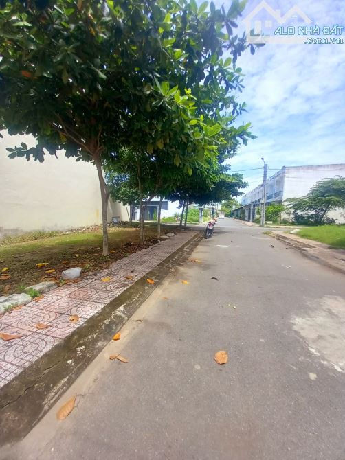 Lô Góc 7x 19m, 2 Mặt Tiền Cặp Bên Chợ Xoài Đôi, DT 835. Cách Chợ Bình Chánh 20 Phút - 4