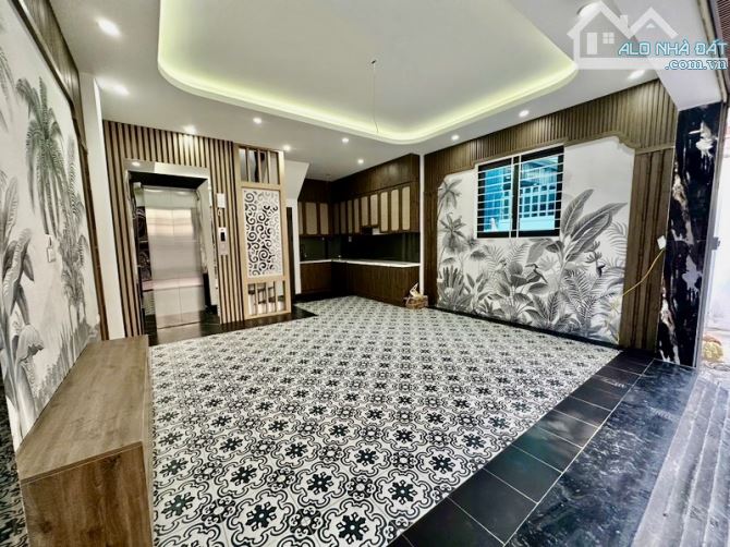 Bán Nhà Việt Hưng chỉ Hơn 8 tỷ-6 tầng THANG MÁY-Ô TÔ-LÔ GÓC-NGÕ THÔNG-FULL NỘI THẤT - 4