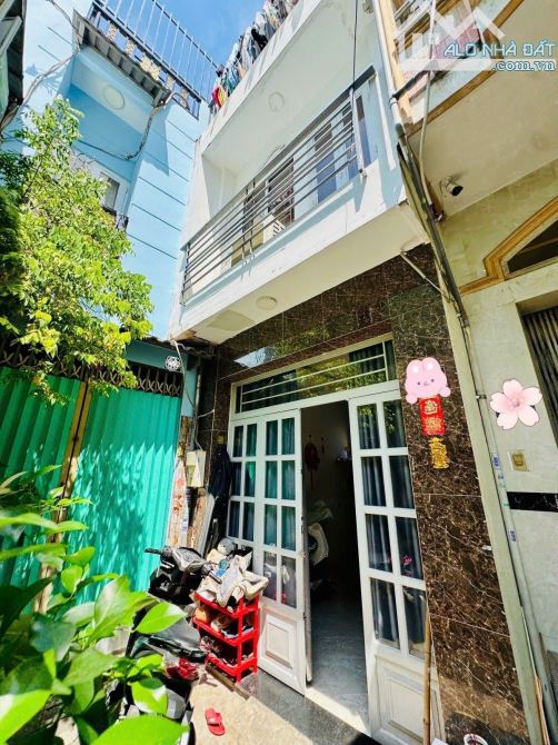 BÁN NHÀ 3 TẦNG HƯNG PHÚ , Q.8 GẦN MẶT TIỀN CHỈ NHỈNH 4 TỶ - 4