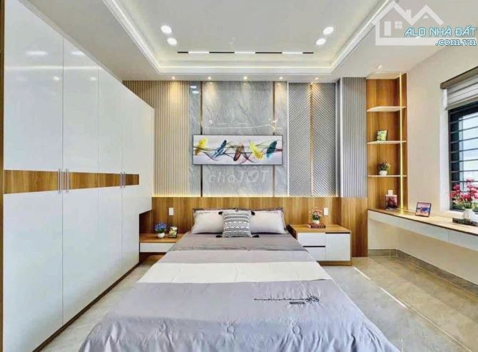 Bán nhà đang cho thuê 24triệu đường Nguyễn Minh Hoàng,P12,Tân Bình-Giá:4tỷ050/69m2(4,6x15) - 4