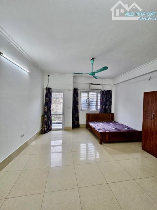 Bán nhà 5 tầng - ngõ rộng - diện tích lớn 72m2 - trung tâm Việt Hưng - Long Biên - 4