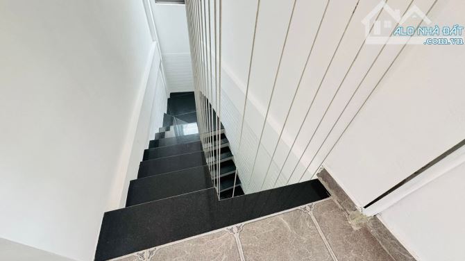 Bán nhà Trần Thái Tông, Cầu Giấy, 30m2x 5 tầng, ngõ to, thông các ngả, gần chợ kinh doanh, - 4