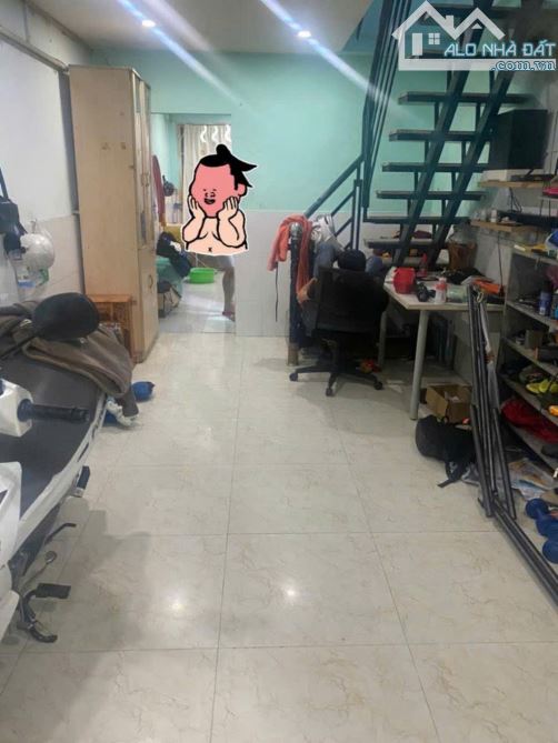 NGỘP BANK CẦN BÁN NHÀ HẺM DƯƠNG BÁ TRẠC-QUẬN 8-DT: 30M2-NHỈNH 2 TỶ - 4