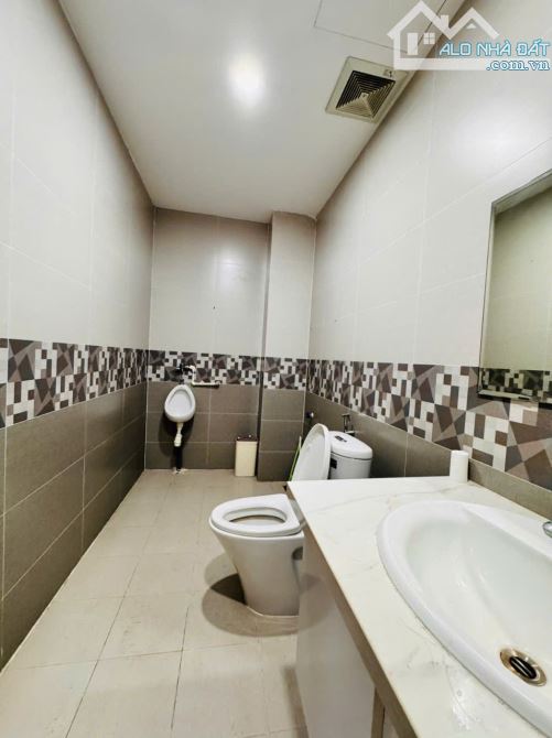 Bán nhà Nguyễn Trãi quận Thanh Xuân ô tô vào nhà dt 78m 5 tầng mặt tiền 4m giá 11,5 tỷ - 4