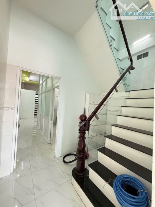 Cho Thuê Nhà Trệt Lầu Sân thượng đường số 3 KDC Hồng Phát - Cách Nguyễn Văn Cừ 25m - 5