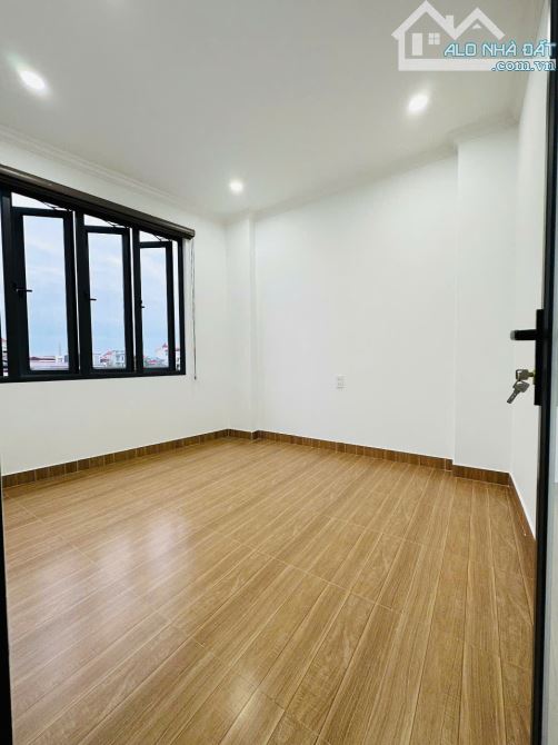 NHÀ 3 TẦNG - XÂY ĐỘC LẬP - ĐƯỜNG Ô TÔ - KINH DOANH TỐT - TẠI PHƯƠNG KHÊ - 5