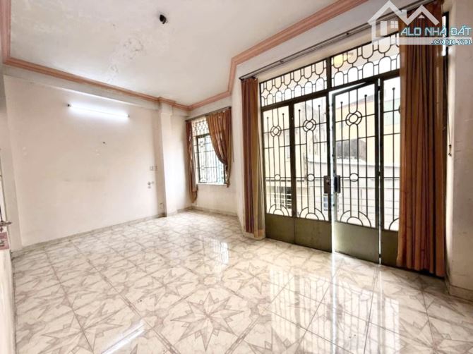 🏡🔥HẺM NHỰA 10M🔥GIÁP QUẬN 1 - NGAY HÀNG XANH - 4 TẦNG💥90M2💥NGANG 6.5M - CHỈ 11.x TỶ TL - 5
