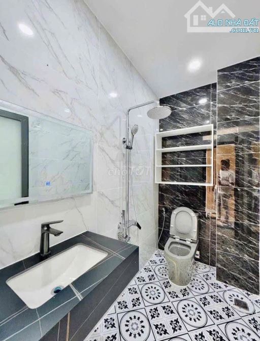 Bán nhà đang cho thuê 24triệu đường Nguyễn Minh Hoàng,P12,Tân Bình-Giá:4tỷ050/69m2(4,6x15) - 5