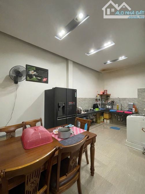 Nhỉnh 3tỷ TL_Bán nhà 1trệt 2lầu ngay đường Cách Mạng Tháng 8, Chợ B Hòa, trường Quang Vinh - 5