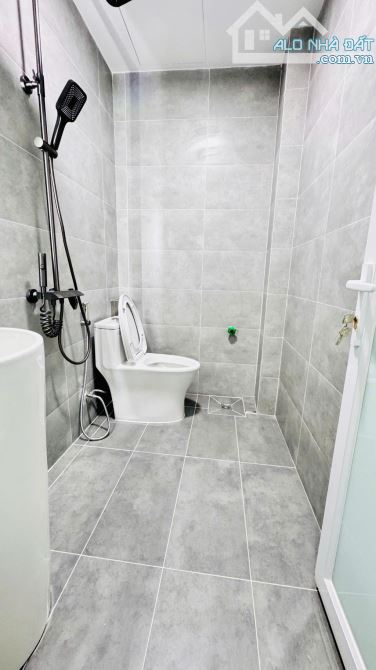 Thanh Xuân nhà đẹp: 40m*5tầng, 20m ra hồ đường ô tô tránh, dân xây kiên cố, nhỉnh 8tỷ - 6