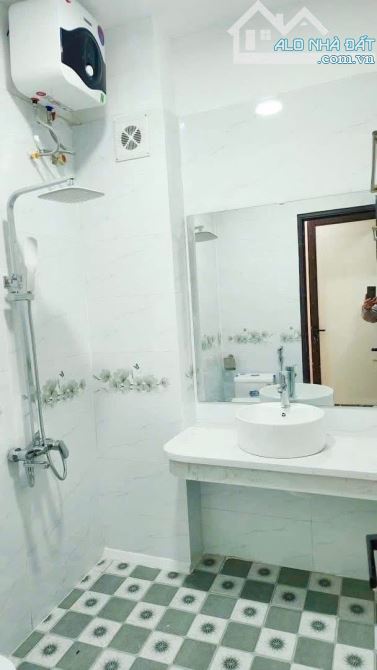 SIÊU PHẨM CCMN – KHU VIP CẦU GIẤY – Diện tích 43/45m² – 5 tầng – 9 phòng khép kín full đồ - 6