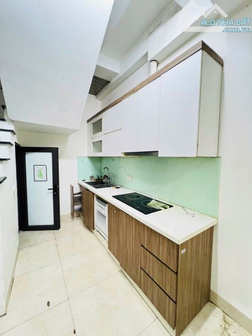 BÁN NHÀ MỄ TRÌ NAM TỪ LIÊM 30m 7.15TỶ 5 TẦNG MT 3m. NGÕ THÔNG RỘNG. NHÀ ĐẸP Ở NGAY. - 6