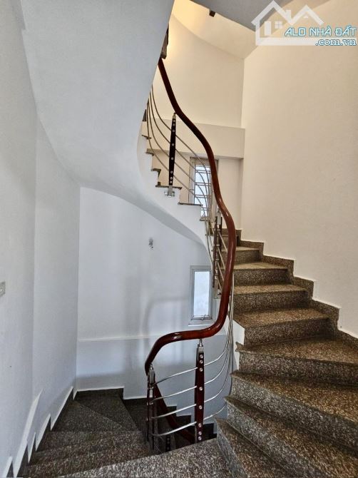 Bán nhà 5 tầng - ngõ rộng - diện tích lớn 72m2 - trung tâm Việt Hưng - Long Biên - 6