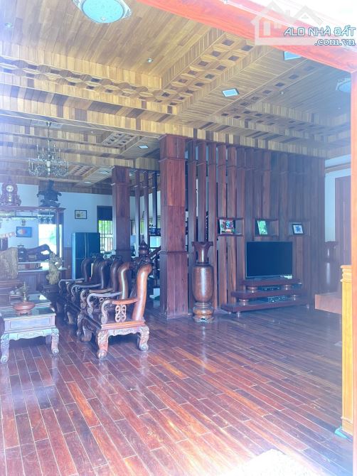Biệt thự 555m² ốp full gỗ quý hiếm, 3 tầng, Võ Thị Sáu, kề Go, chỉ 22,5 tỷ - 7