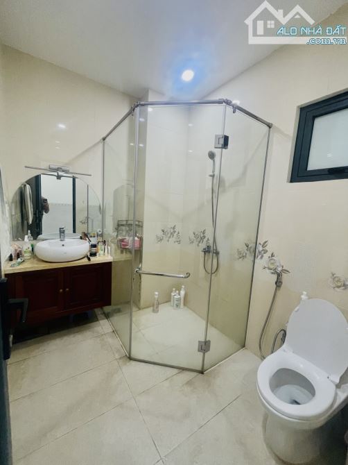 GIẢM HƠN 1TỶ - HXH ĐUA NHAU - THÔNG TỨ TUNG - DT 135M² × 4 TẦNG - BÌNH THẠNH - 7
